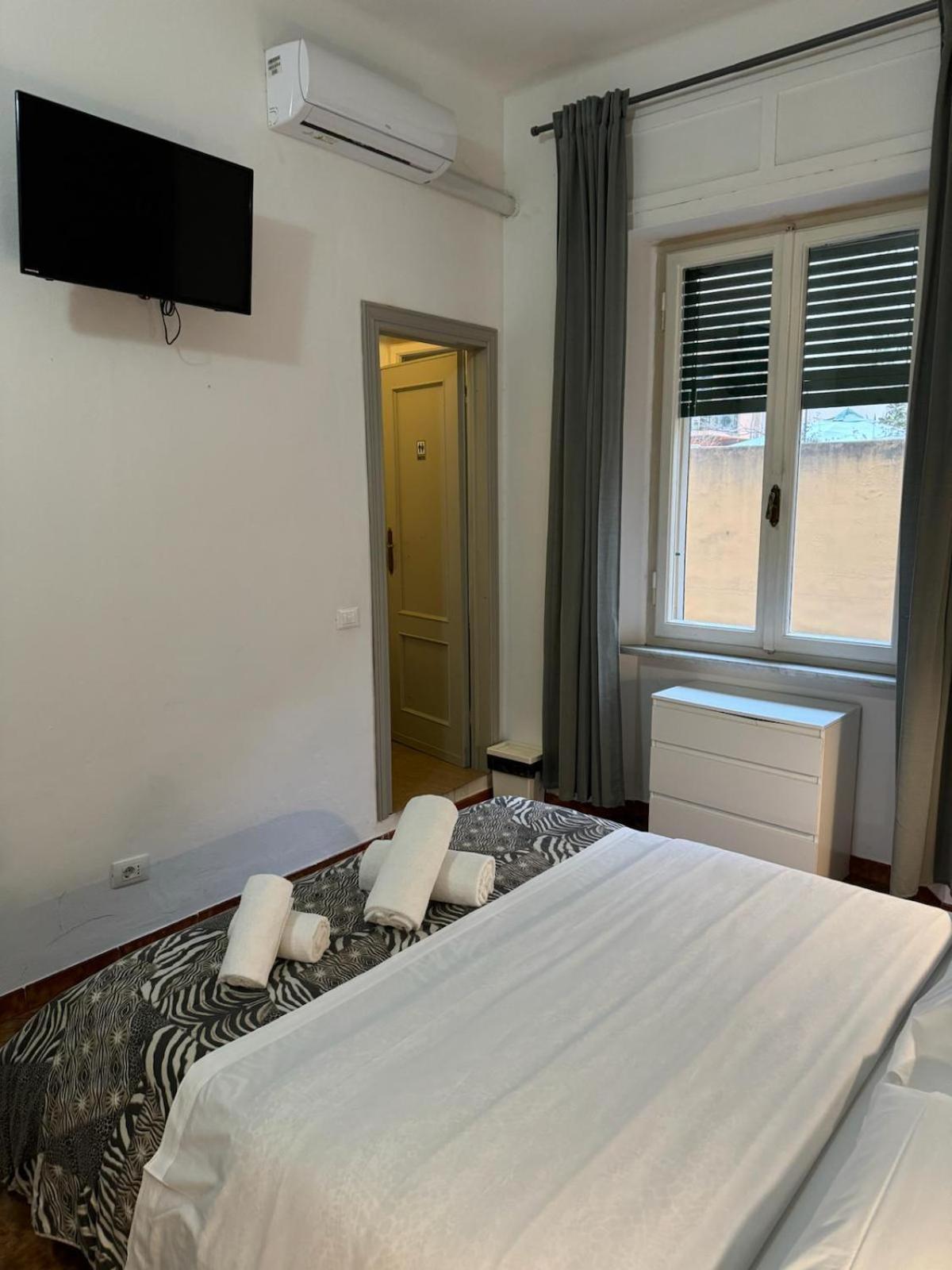 Crown Guest House 比萨 外观 照片