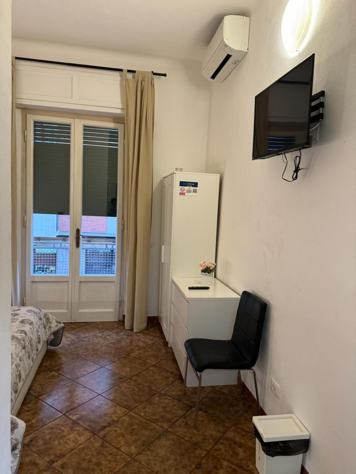 Crown Guest House 比萨 外观 照片